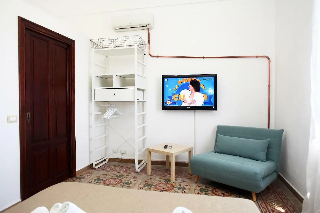 I Vicoletti Rooms & Homes Фавиньяна Гостевой дом