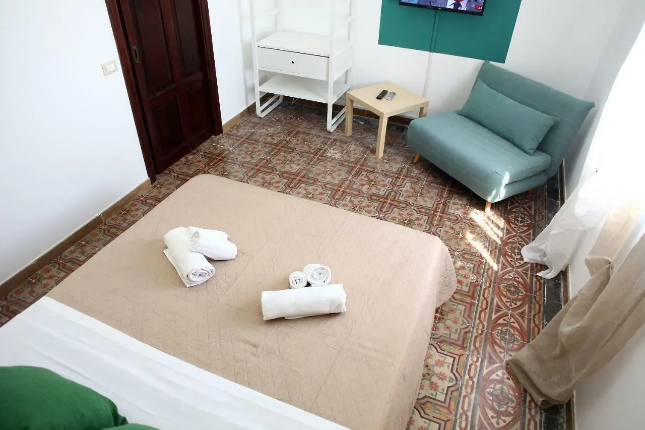 I Vicoletti Rooms & Homes Фавиньяна